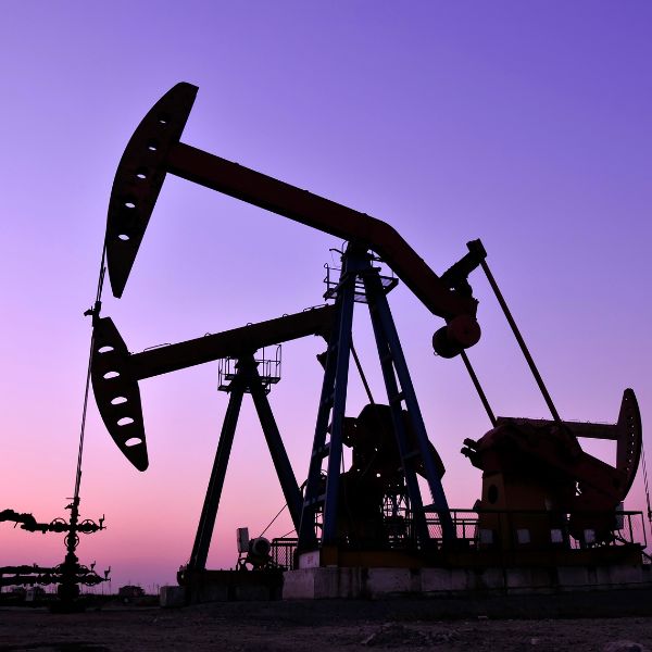 How to Invest in Oil